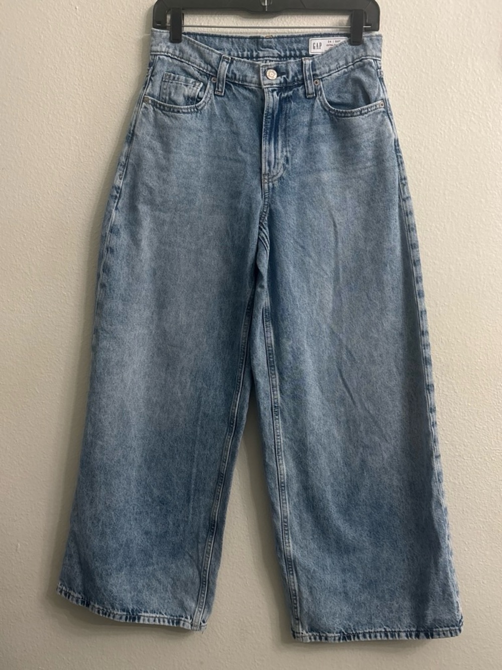 GAP Extra Baggy Low Rise Wide Leg Jeans Women's Light
Wash Denim size  24
